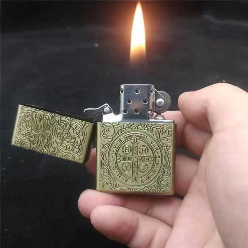 Lighter Insert Zippo - ZORRO versize น้ํามันก๊าดไฟแช็กโลหะบุคลิกภาพคอนสแตนติน Creative Heavy Armor