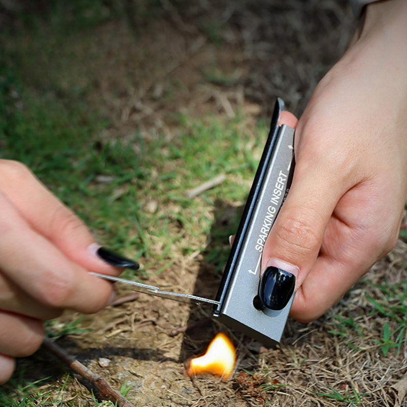 ชุดจุดไฟฉุกเฉินแบบกันน้ำ แมกนี - Ferro Rod Striker บทวิจารณ์และราคา