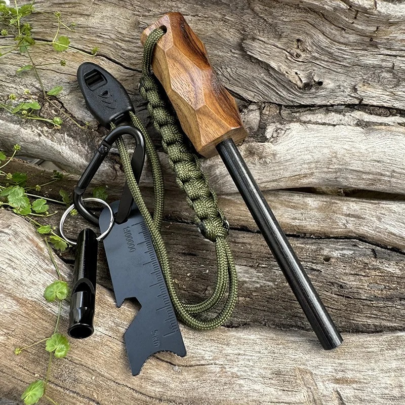 ที่จุดไฟแบบใช้หินเหล็กไฟกลางแจ - Ferro Rod Striker บทวิจารณ์และราคา